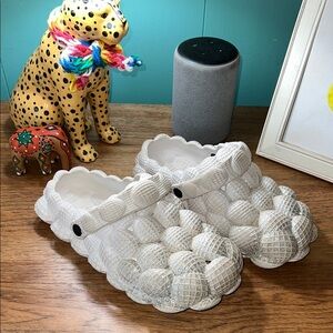 Women’s Bubble Cloud Slides Slip Ons 10